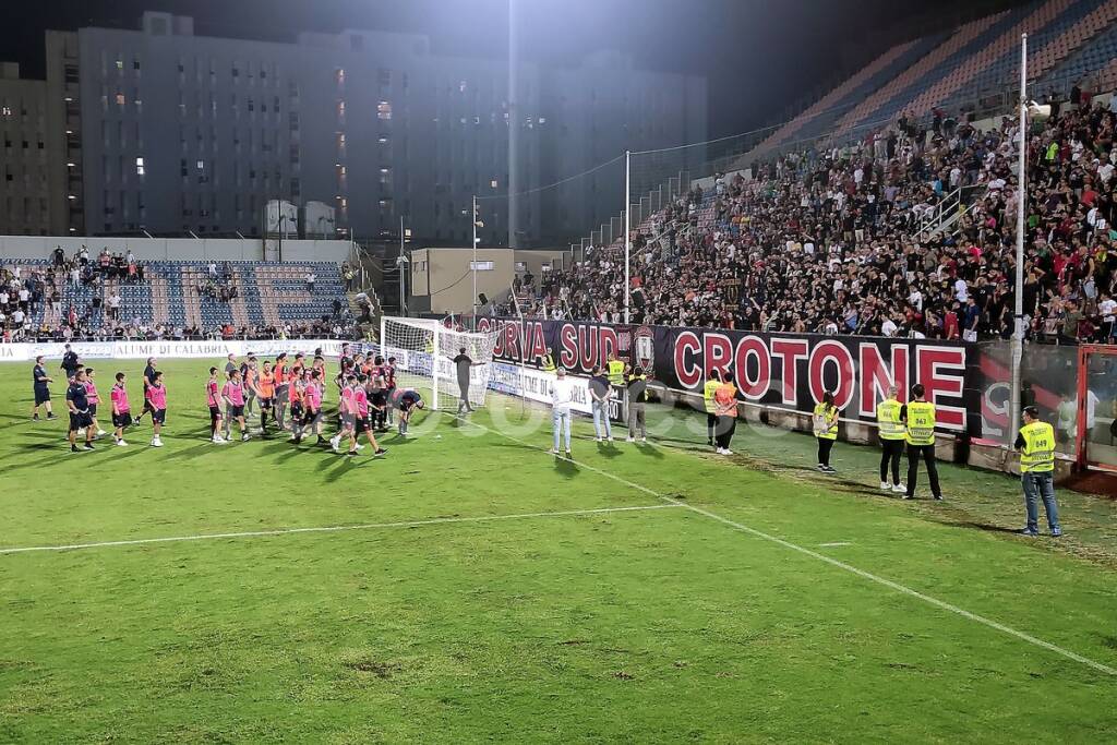 crotone cerignola  1  01