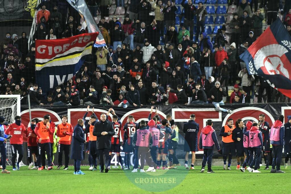 crotone catania  23 