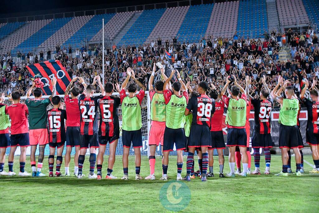 Tifosi durante Crotone-Altamura