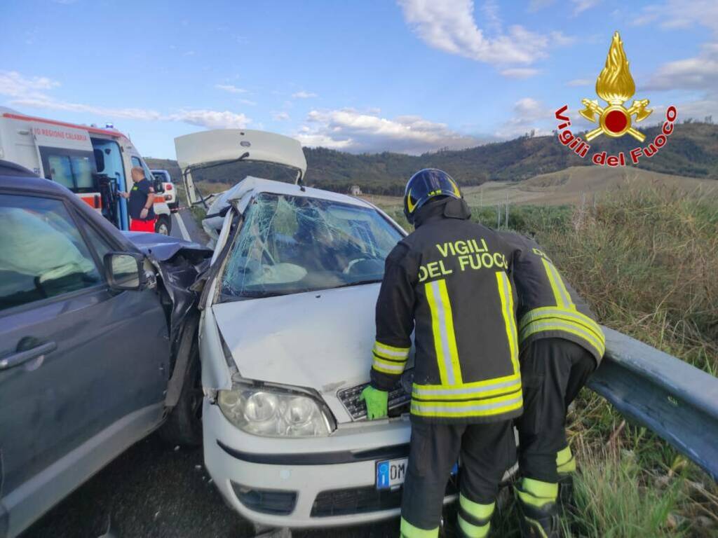 incidente mortale strada provinciale Cutro