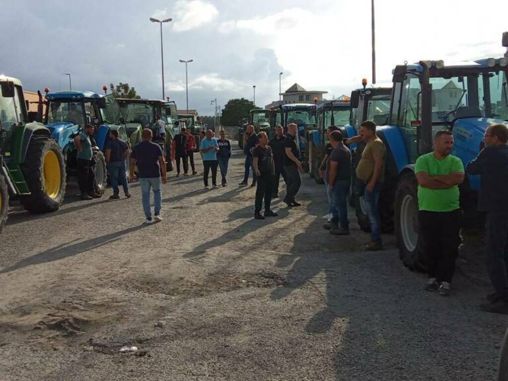 Protesta agricoltori Isola Capo Rizzuto